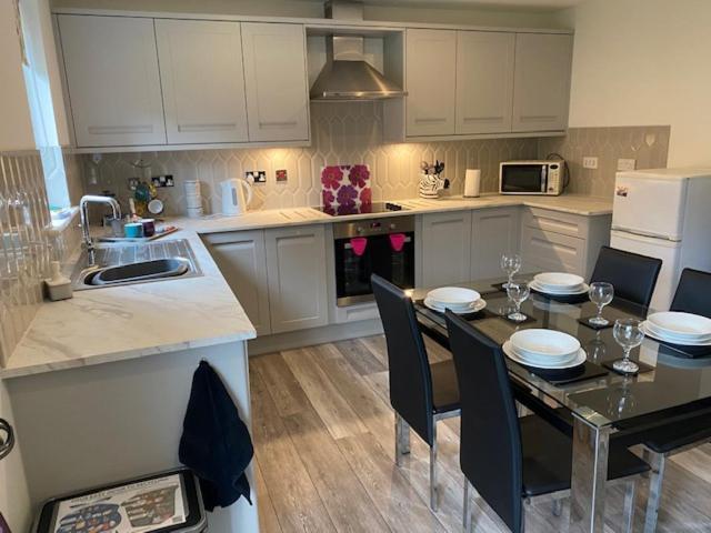 Doc Y Gogledd Apartment Llanelli Luaran gambar